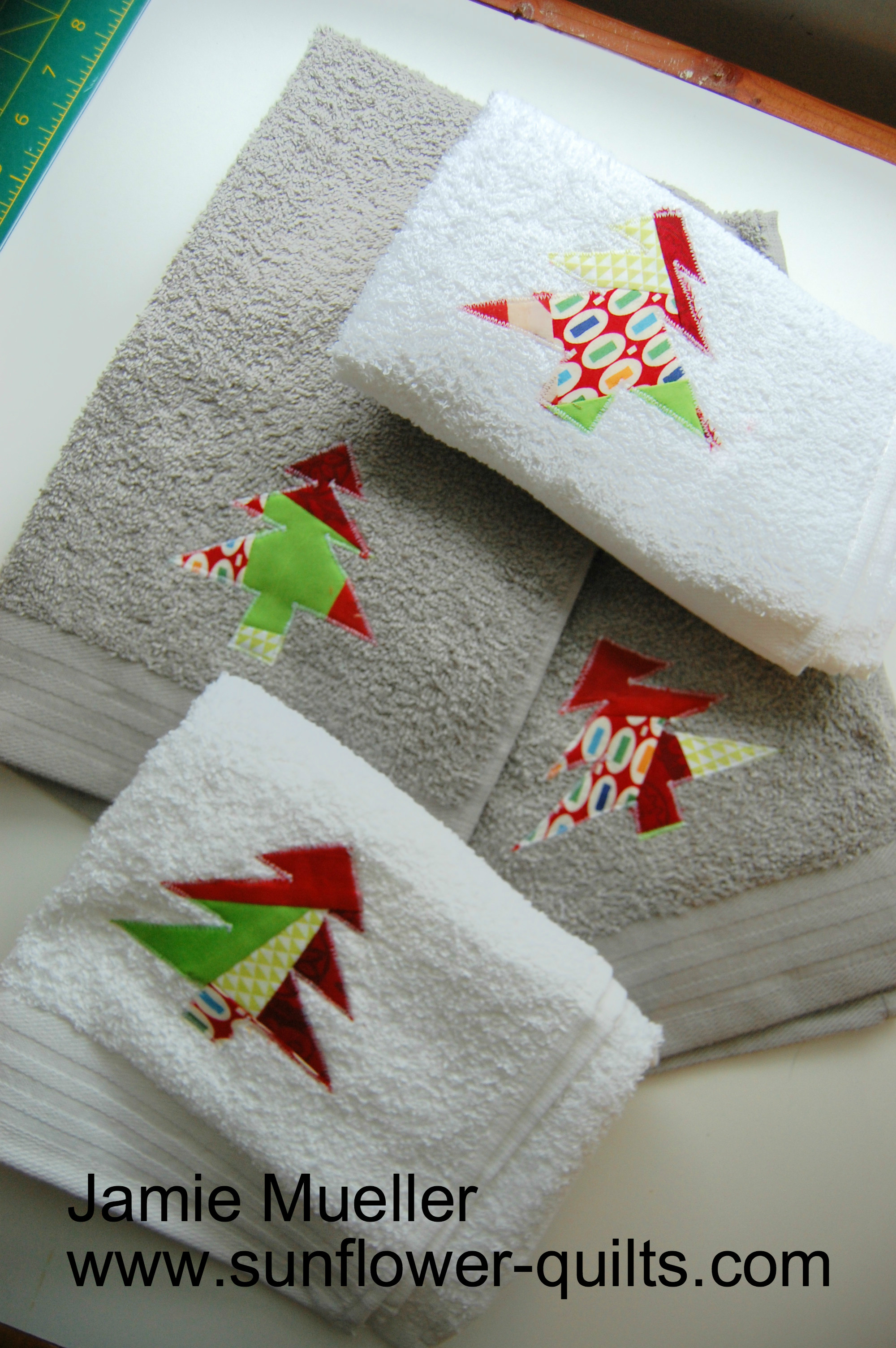 HeatnBond Holiday Applique Towel Gift Idea