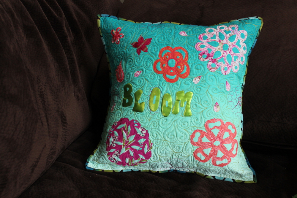 Bloom Deco foil Quilted Pillow