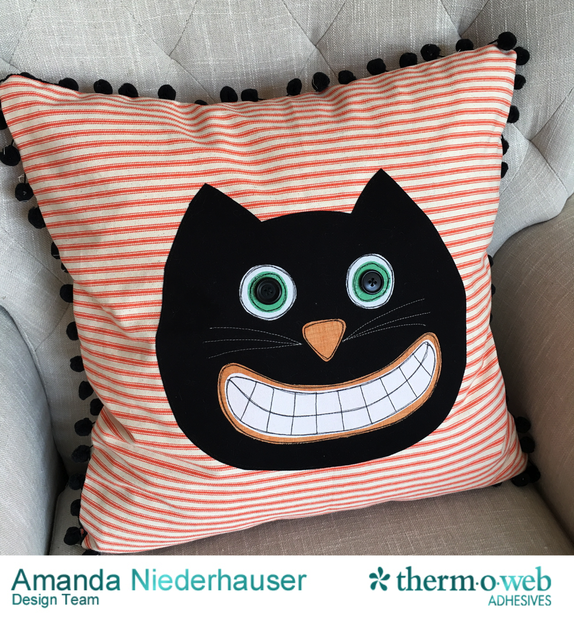 halloween-cat-pillow