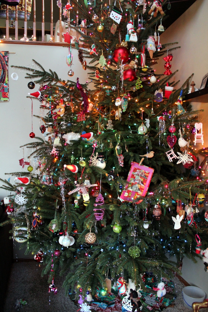 mini quilt on christmas tree
