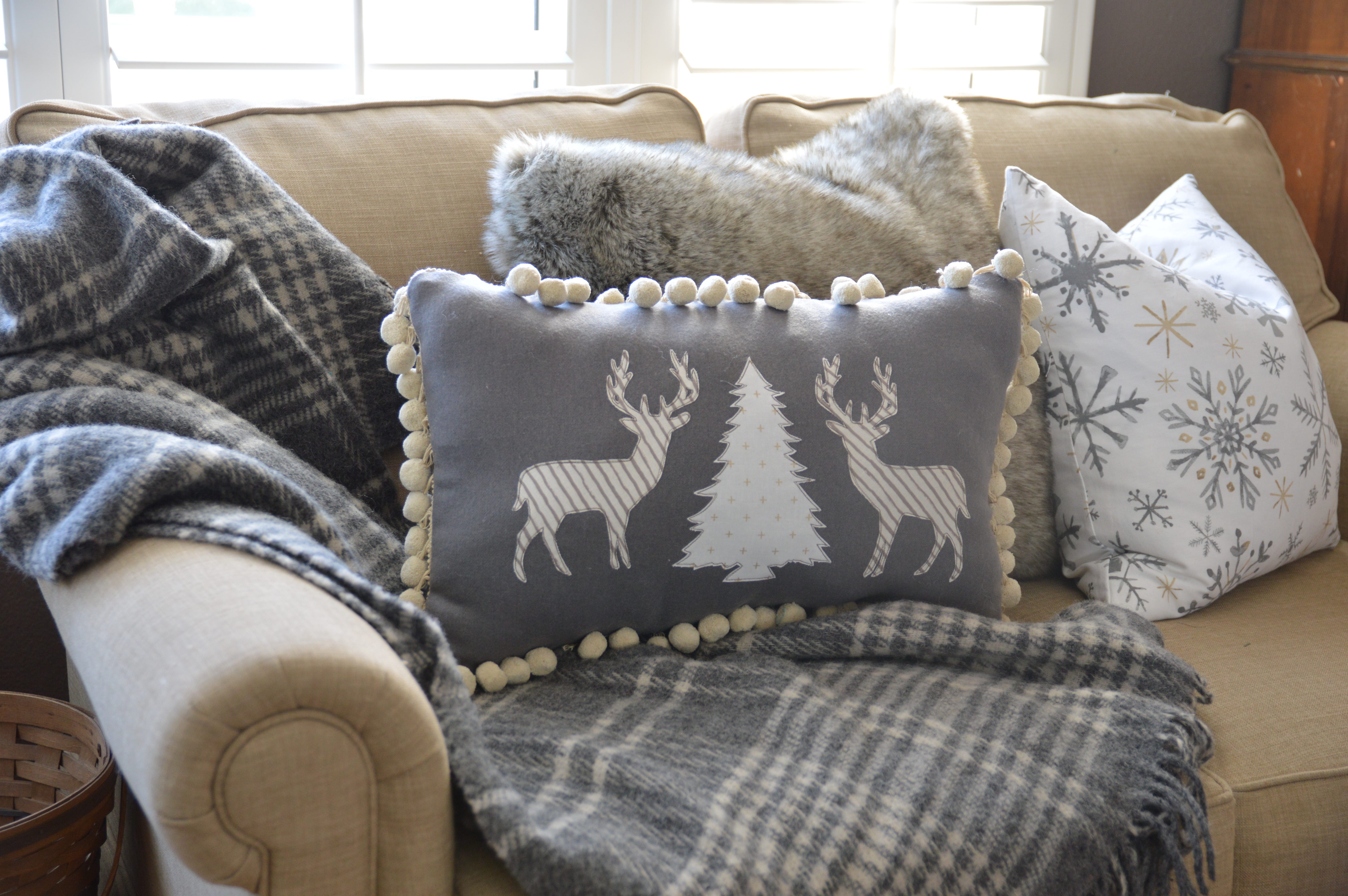 winter-deer-pillow
