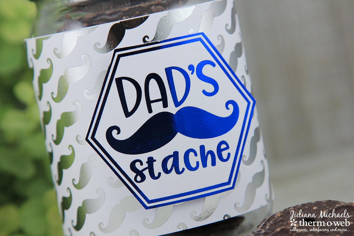 Father's Day Mason Jar Gift Idea created with Father's Day Printable by Juliana Michaels and featuring Therm O Web Deco Foil
