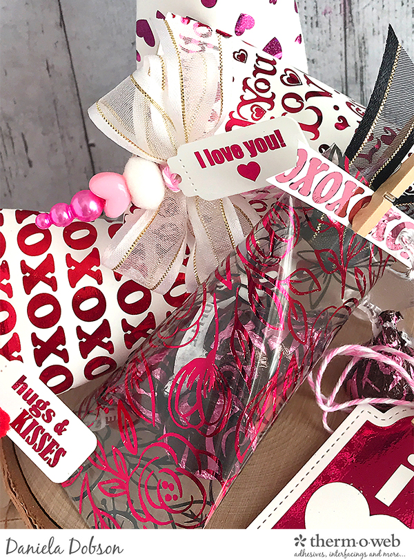 VD Treat boxes 5 by Daniela Dobson for Therm O Web