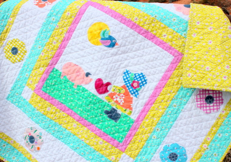 Share The Love Daisy Chain Mini Quilt with HeatnBond EZ Print Sheets